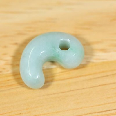 画像3: 翡翠 勾玉 (3)