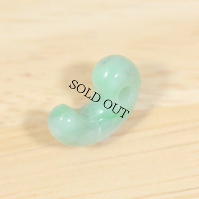 画像5: 翡翠 勾玉 (5)