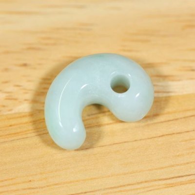 画像3: 翡翠 勾玉 (3)