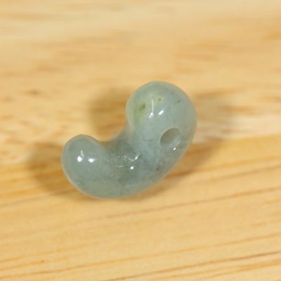 画像5: 翡翠 勾玉 (5)