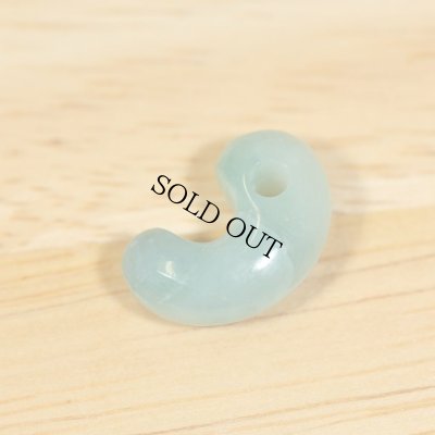 画像2: 翡翠 勾玉 (2)