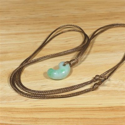 画像6: 糸魚川産翡翠・紐付勾玉 (6)