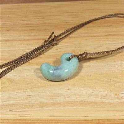 画像6: 糸魚川産翡翠・紐付勾玉 (6)