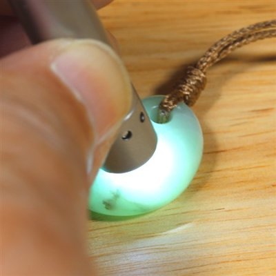 画像7: 糸魚川産翡翠・紐付勾玉 (7)