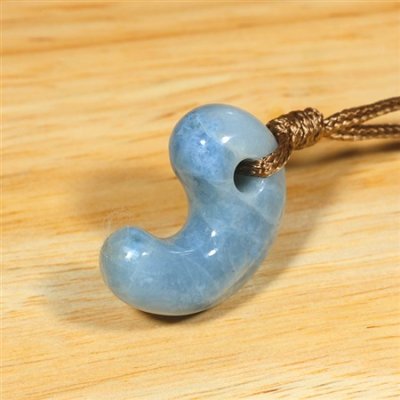 画像3: 糸魚川産翡翠・紐付勾玉 (3)