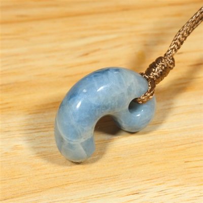 画像4: 糸魚川産翡翠・紐付勾玉 (4)