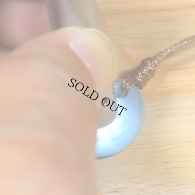 画像7: 糸魚川産翡翠・紐付勾玉 (7)