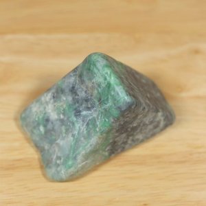 糸魚川産硬玉翡翠