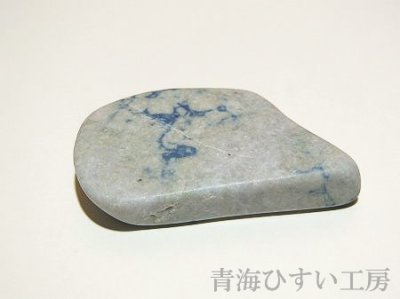 画像2: 糸魚川産翡翠原石 (2)