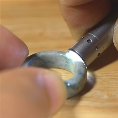 画像5: 糸魚川翡翠くりぬきリング (5)