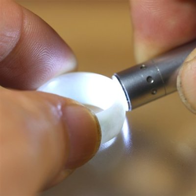 画像5: 糸魚川翡翠くりぬきリング (5)