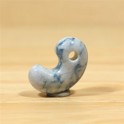 画像2: 横川産 翡翠勾玉 (2)