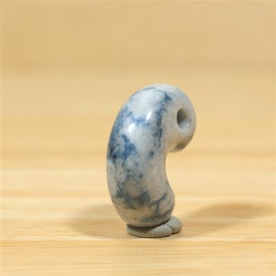 画像4: 横川産 翡翠勾玉 (4)
