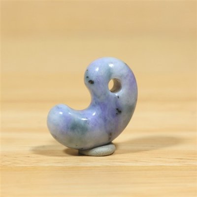 画像2: 小滝産 翡翠勾玉 (2)