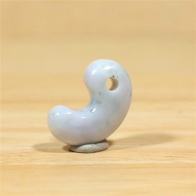 画像1: 姫川産 翡翠勾玉 (1)