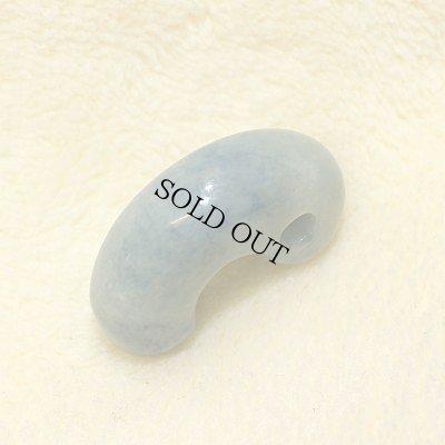 画像4: コンサワ産 翡翠勾玉 (4)