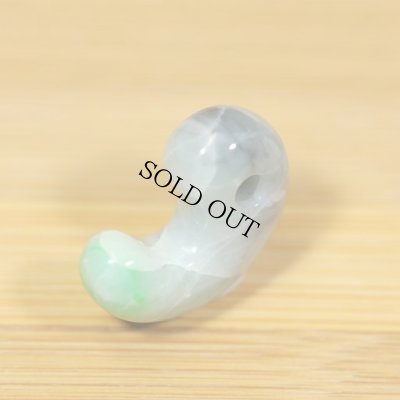 画像3: 青海産 翡翠勾玉 (3)