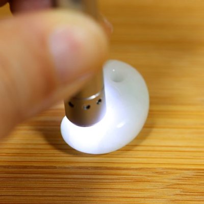 画像6: 小滝産 白翡翠勾玉 (6)