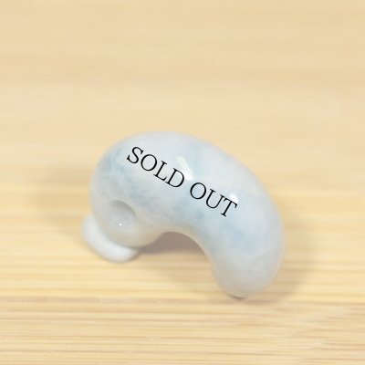 画像4: コンサワ産 翡翠勾玉 (4)