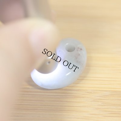 画像6: コンサワ産 翡翠勾玉 (6)