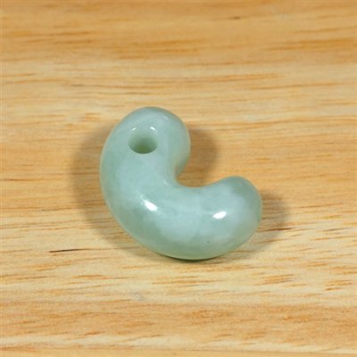 画像2: 小滝産 翡翠勾玉 (2)