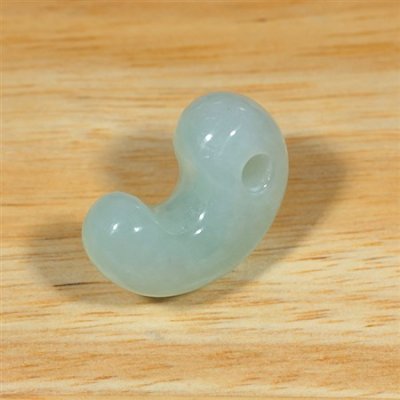 画像3: 姫川産 翡翠勾玉 (3)