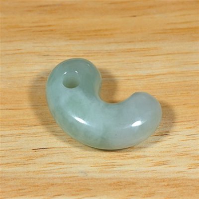 画像2: 小滝産 翡翠勾玉 (2)