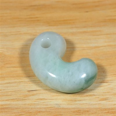 画像2: 小滝産 翡翠勾玉 (2)