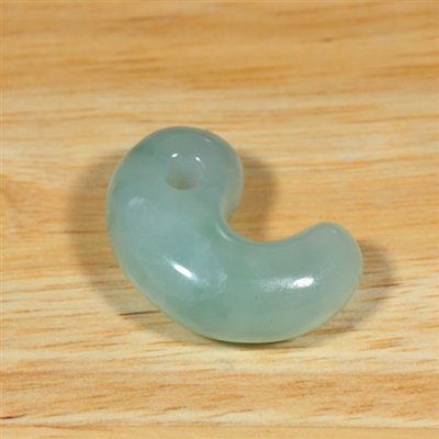 画像2: 小滝産 翡翠勾玉 (2)