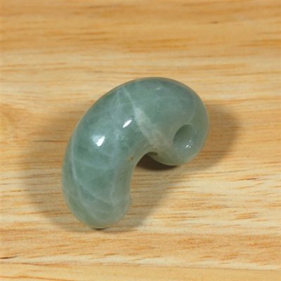 画像4: 小滝産 翡翠勾玉 (4)