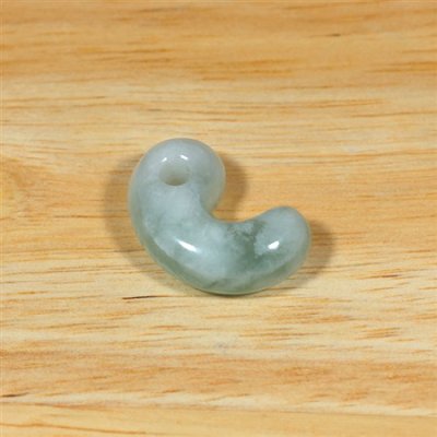 画像2: 小滝産 翡翠勾玉 (2)