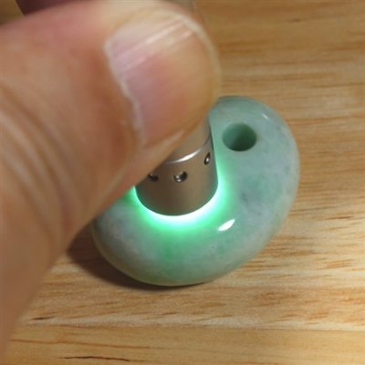 画像5: 青海産 翡翠勾玉 (5)