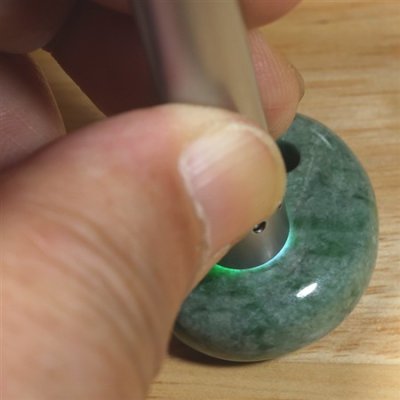 画像5: 青海産 翡翠勾玉 (5)