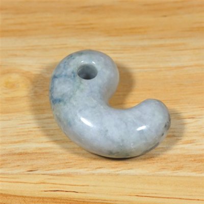 画像2: 横川産 翡翠勾玉 (2)