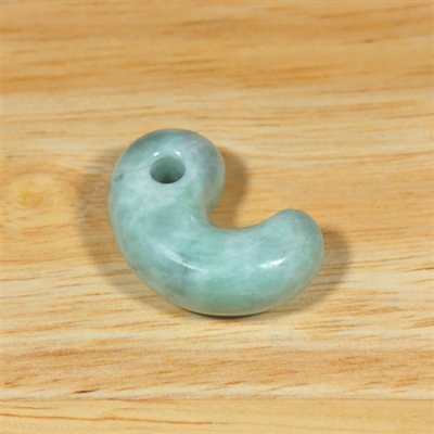 画像2: 青海産 翡翠勾玉 (2)