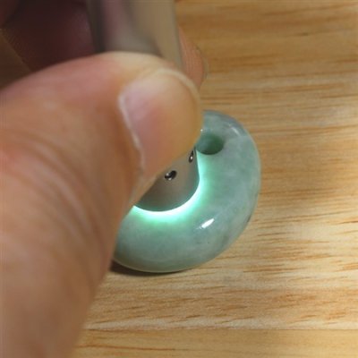 画像5: 青海産 翡翠勾玉 (5)