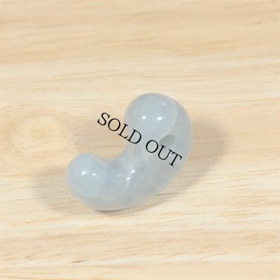 画像3: コンサワ産 翡翠勾玉 (3)