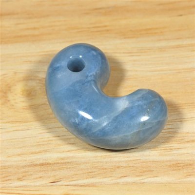 画像2: コンサワ産 翡翠勾玉 (2)