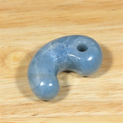 画像2: コンサワ産 翡翠勾玉 (2)