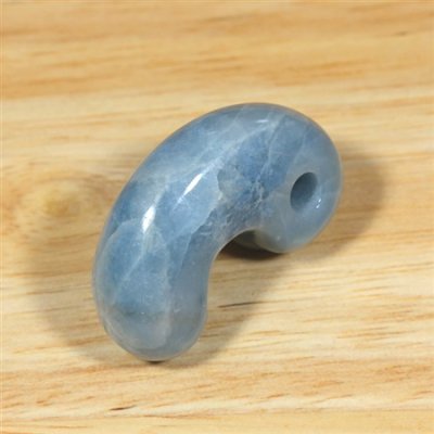 画像4: コンサワ産 翡翠勾玉 (4)