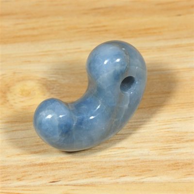 画像3: コンサワ産 翡翠勾玉 (3)