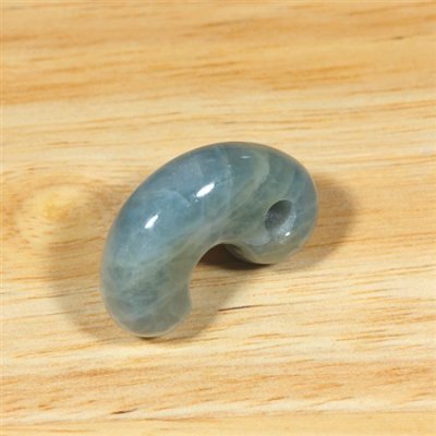 画像4: コンサワ産 翡翠勾玉 (4)