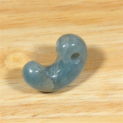 画像3: コンサワ産 翡翠勾玉 (3)