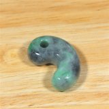 糸魚川産硬玉翡翠勾玉