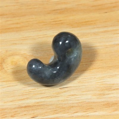 画像3: 海中産 翡翠勾玉 (3)