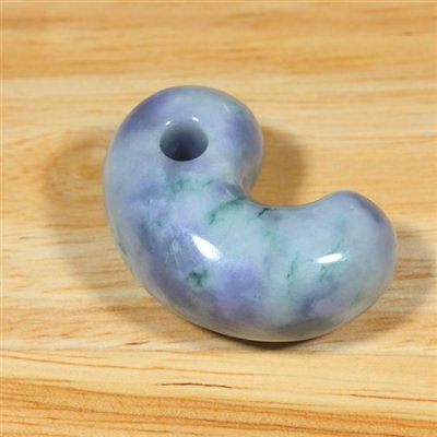 画像2: 海中産 翡翠勾玉 (2)