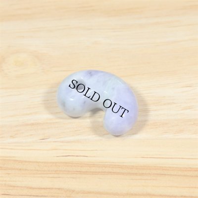 画像1: 小滝産 翡翠勾玉 (1)