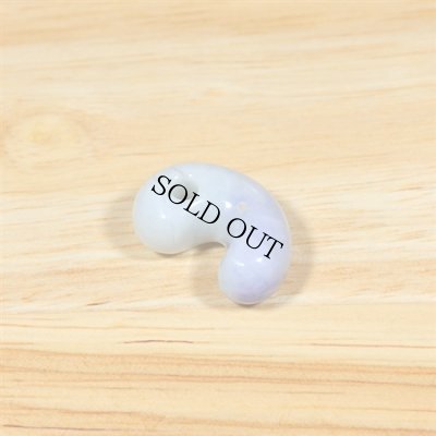 画像1: 海中産 翡翠勾玉 (1)