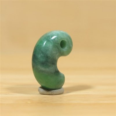 画像4: 糸魚川産 ひすい勾玉 (4)