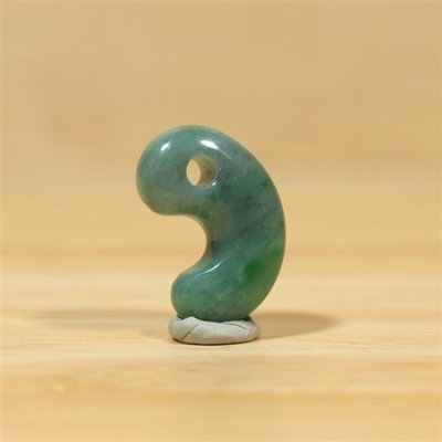 画像3: 糸魚川産 ひすい勾玉 (3)